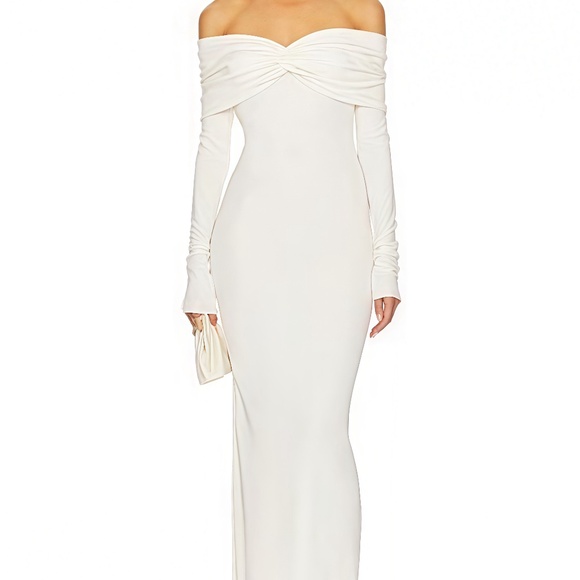 Dress - Picture 1 of 17